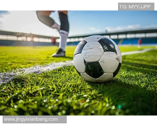 足球巨星风采全纪录 精美写真素材尽显球场魅力与个人风格