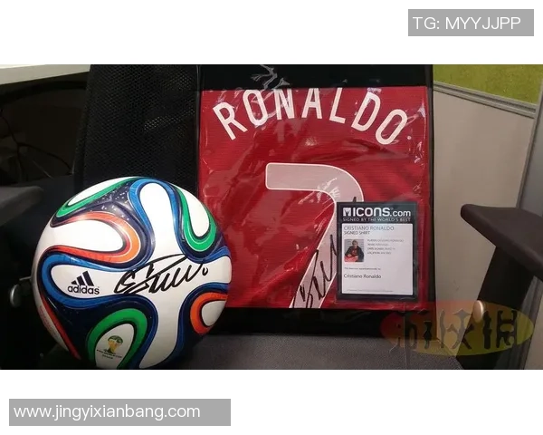 足球星卡签名卡的独特魅力与收藏价值解析 足球星卡签名卡的独特魅力与收藏价值解析